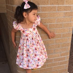 Lacey Lane Summer Dress with matching Bow Size 4